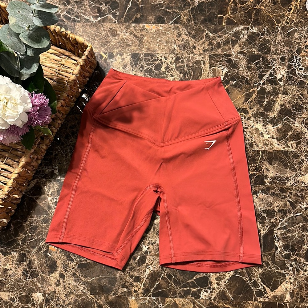 Gymshark Crossover Shorts NWOT